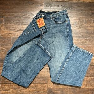 Levi's 505 40 32 jean’s blue Relaxed straight with Distressed Details men’s